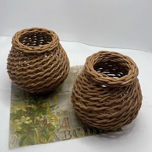 Set of Small Light Brown Beautifully Woven Round Shaped Vase Baskets Decor